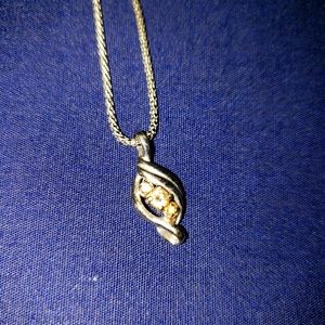 18" white gold and diamond 3 stone necklace